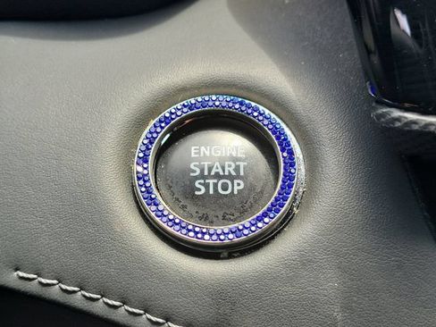 Used 2022 Toyota Highlander XSE FWD image 32
