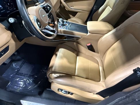 Used 2021 Jaguar F-PACE S AWD/4WD image 25
