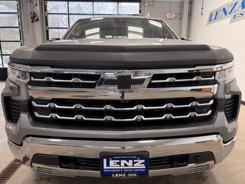 Used 2023 Chevrolet Silverado 1500 LTZ w/ LTZ Convenience Package II AWD/4WD image 3