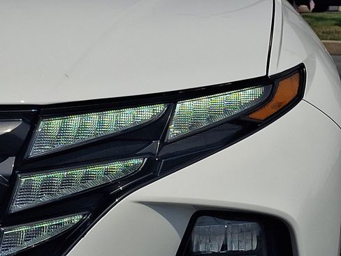 Certified 2024 Hyundai Tucson SEL AWD/4WD image 10