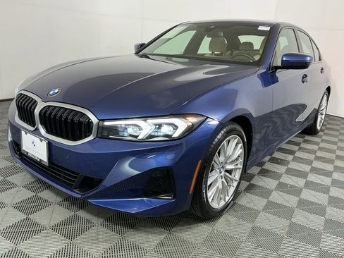Certified 2023 BMW 330i Sedan w/ Convenience Package image 2
