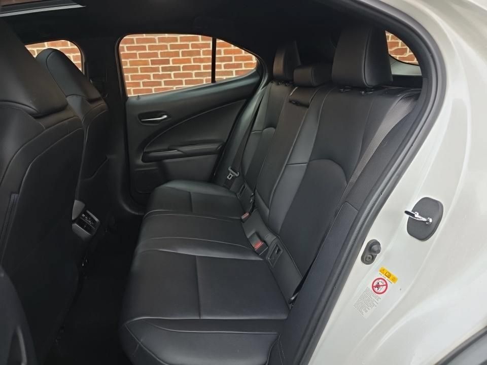 Used 2019 Lexus UX 250h AWD/4WD image 14
