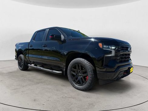 Used 2024 Chevrolet Silverado 1500 RST w/ Redline Edition AWD/4WD image 7