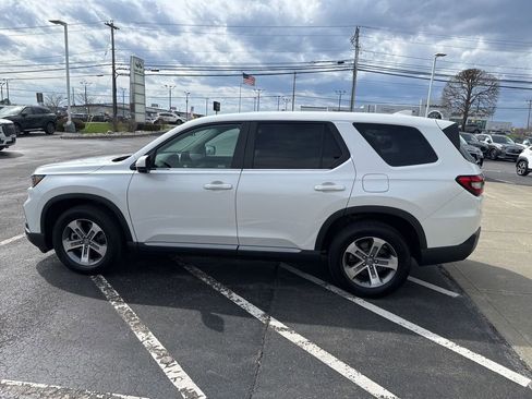Used 2023 Honda Pilot EX-L image 8