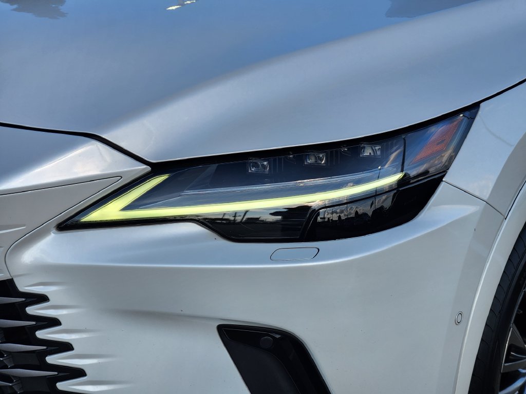 Certified 2023 Lexus RX 350 FWD w/ Accessory Package image 9