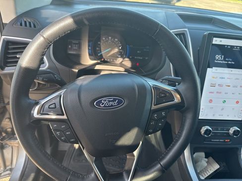 Used 2024 Ford Edge SEL image 29