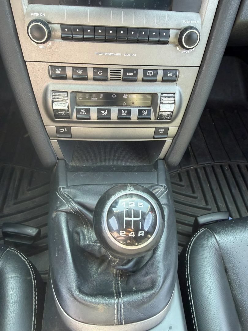 Used 2005 Porsche Boxster RWD image 19