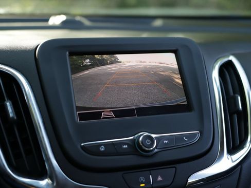 Used 2024 Chevrolet Equinox LT AWD/4WD image 14