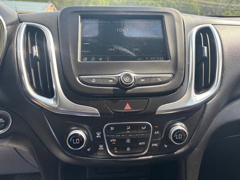 Used 2019 Chevrolet Equinox LT AWD/4WD image 13