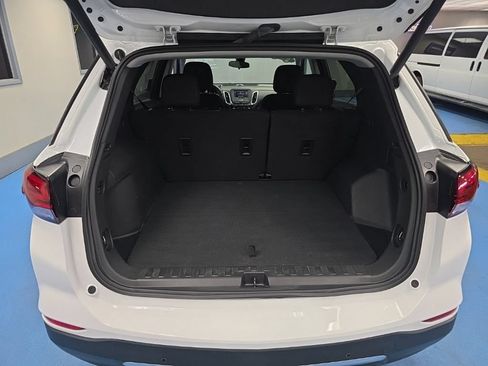 Certified 2024 Chevrolet Equinox LT FWD image 9