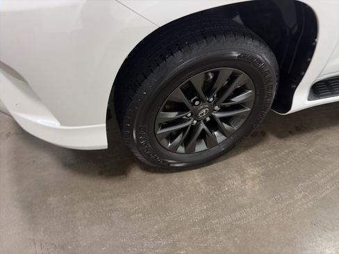 Used 2021 Lexus GX 460 Premium image 9