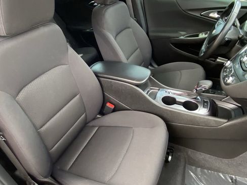 Used 2022 Chevrolet Malibu RS FWD image 15