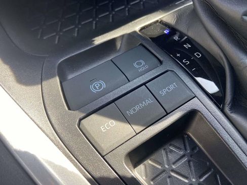 Used 2025 Toyota RAV4 LE image 30