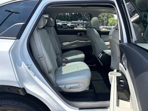 Used 2022 Kia Sorento SX FWD image 24