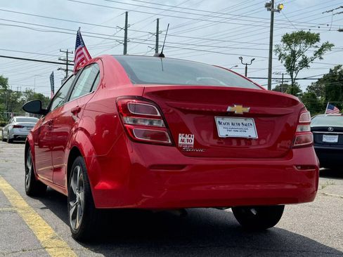 Used 2020 Chevrolet Sonic Premier image 5