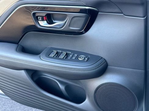 Certified 2025 Acura ADX AWD image 36