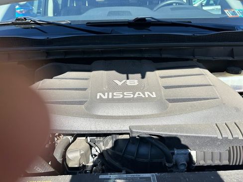 Used 2020 Nissan Titan SV w/ SV Convenience Package image 31