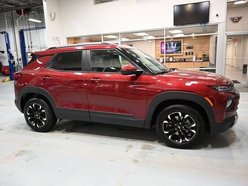 Used 2023 Chevrolet TrailBlazer LT w/ Convenience Package image 4