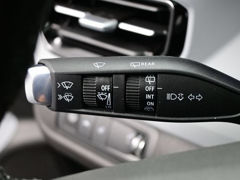 New 2027 Chevrolet Bolt RS w/ Technology Package FWD image 26