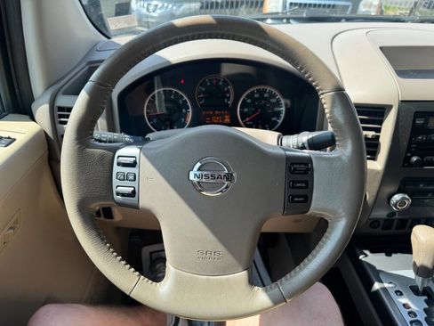 Used 2010 Nissan Titan SE w/ SE Value Truck Pkg image 13