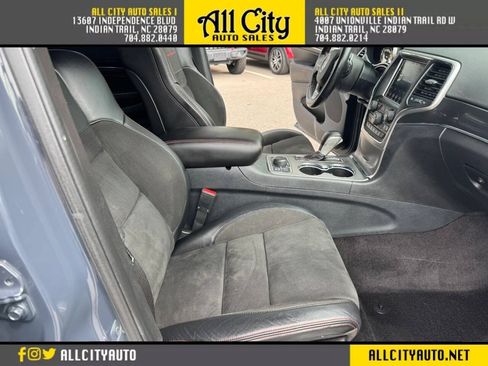 Used 2018 Jeep Grand Cherokee Trailhawk AWD/4WD image 13