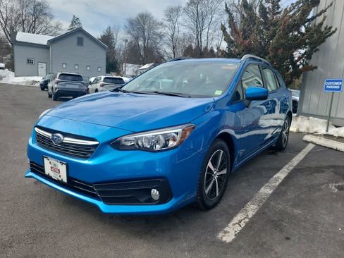 Used 2023 Subaru Impreza Premium image 8