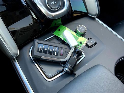 Certified 2025 Acura TLX w/ Technology Package image 14