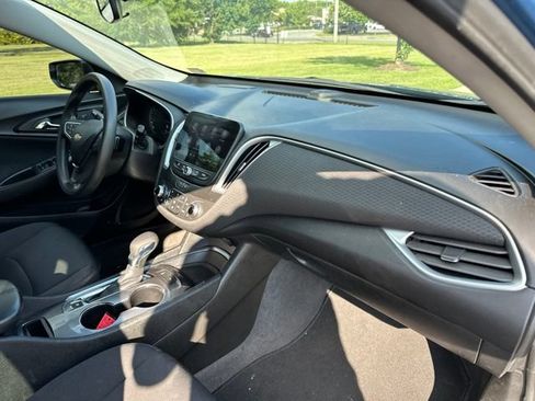 Used 2024 Chevrolet Malibu LT FWD image 27