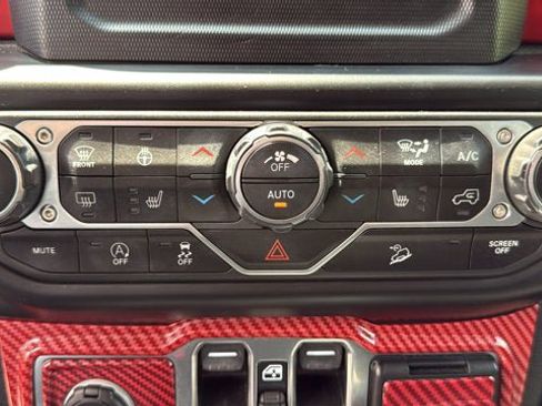 Used 2021 Jeep Wrangler Unlimited Rubicon w/ LED Lighting Group AWD/4WD image 20