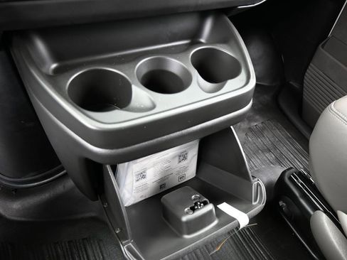 New 2025 Chevrolet Express 2500 Work Van w/ Driver Convenience Package image 24