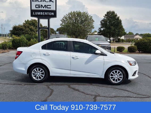 Used 2020 Chevrolet Sonic LT FWD image 2