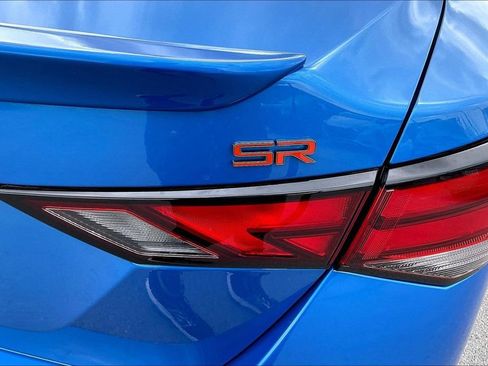 Used 2024 Nissan Sentra SR FWD image 40