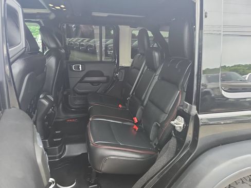 Used 2021 Jeep Wrangler Unlimited Rubicon AWD/4WD image 4