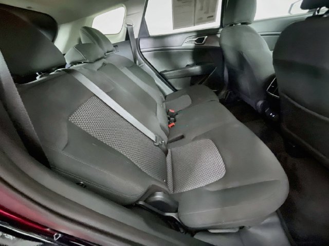 Used 2026 Kia Sportage LX w/ LX Convenience Package FWD image 28
