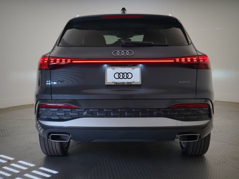 Used 2025 Audi Q5 Premium Plus w/ Premium Plus AWD/4WD image 4
