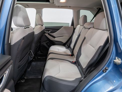 Used 2019 Subaru Forester Premium AWD/4WD image 31