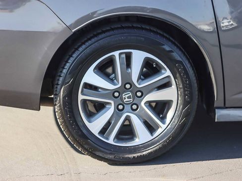 Used 2016 Honda Odyssey Touring image 10