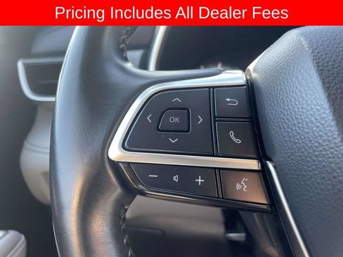 Used 2021 Toyota Highlander XLE AWD/4WD image 28