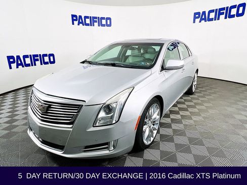 Used 2016 Cadillac XTS Platinum image 4