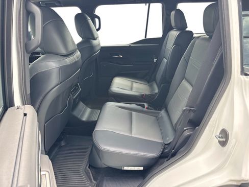 Certified 2024 Lexus GX 550 w/ Cold Area Package AWD/4WD image 14