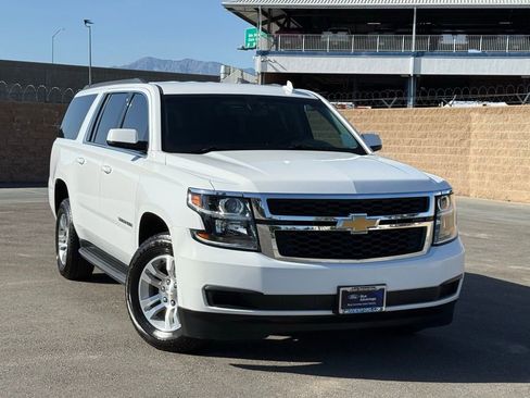 Used 2020 Chevrolet Suburban LS image 3