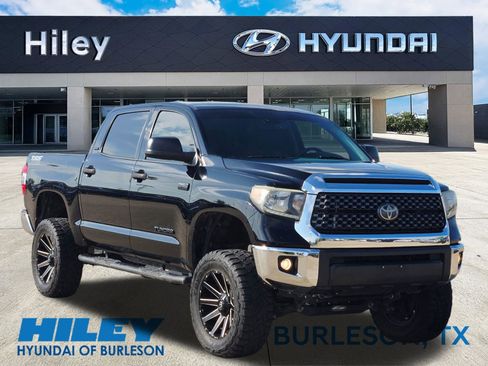 Used 2020 Toyota Tundra SR5 w/ SR5 Upgrade Package image 1