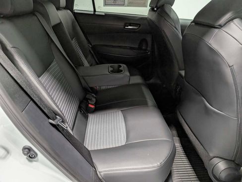 Used 2024 Toyota Corolla Cross XSE image 40