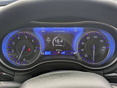 Used 2023 Chrysler 300 Touring w/ Sport Appearance Package RWD image 10