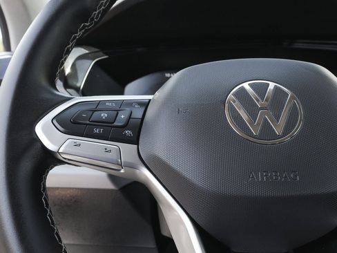 Used 2024 Volkswagen Taos S AWD/4WD image 16