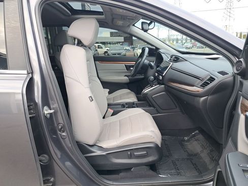 Used 2017 Honda CR-V Touring image 17