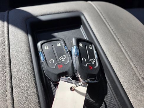 Used 2022 Chevrolet Silverado 2500 LTZ image 30