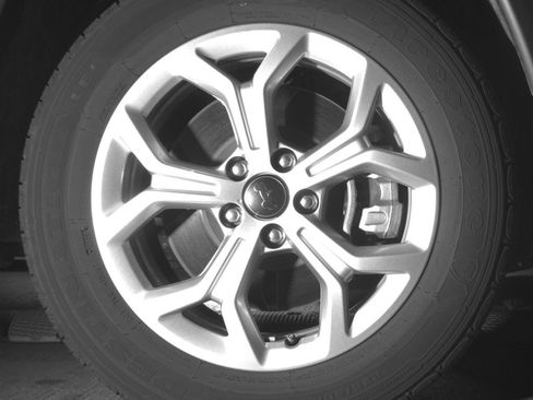 Used 2025 Jeep Compass Latitude image 13