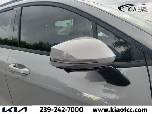 Certified 2024 Kia Sportage SX FWD image 8