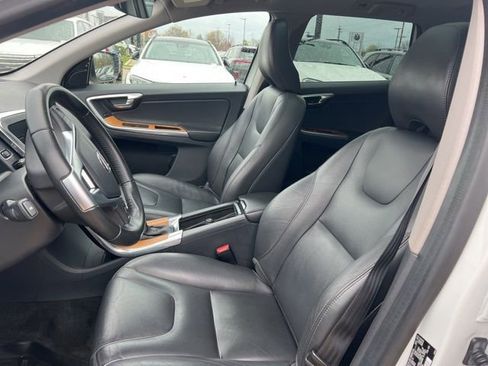 Used 2017 Volvo XC60 T6 Inscription w/ Protection Package AWD/4WD image 7